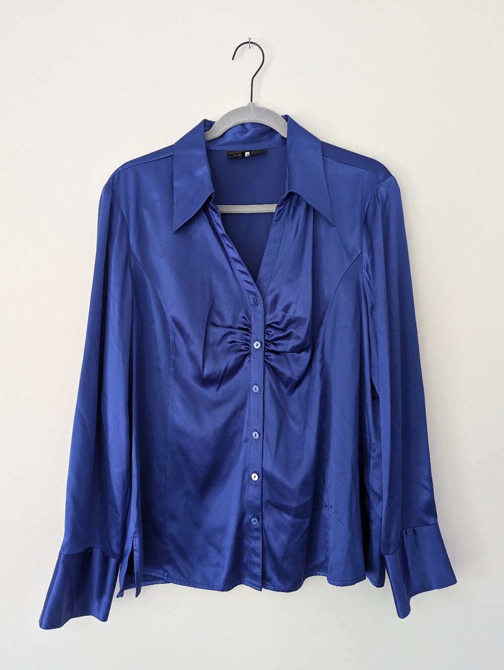 Classiques Entier Atelier Luxury 100% Silk Long Sleeve Blouse Ruched Button Up